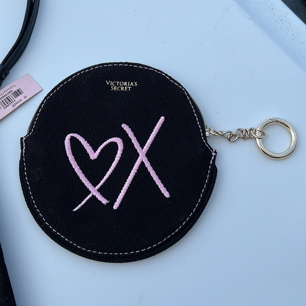 NIB 2 piece Victoria’s Secret clutch and coin or key chain - Picture 5 of 5